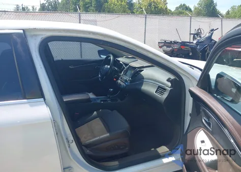 2015 Chevrolet Impala 2Lt z USA, uszkodzony, nr VIN 1G1125S37FU116616